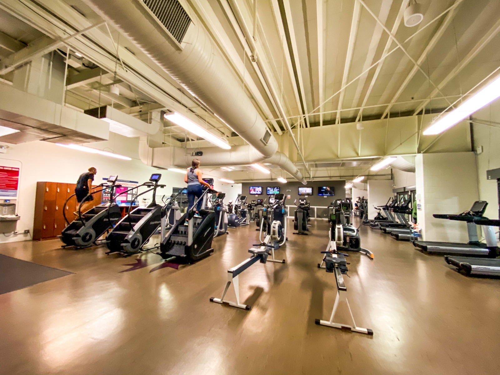Ackerman Sports & Fitness Center Glen Ellyn, Illinois
